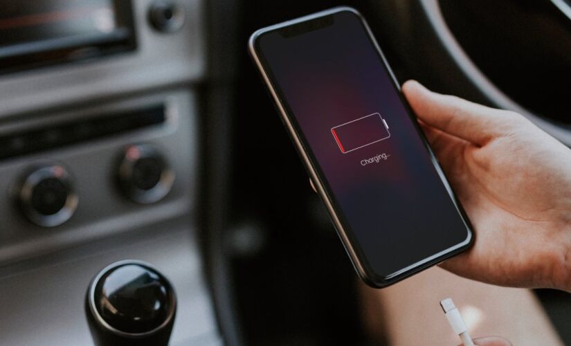 Pequenos truques podem fazem a bateria do seu celular durar muito mais