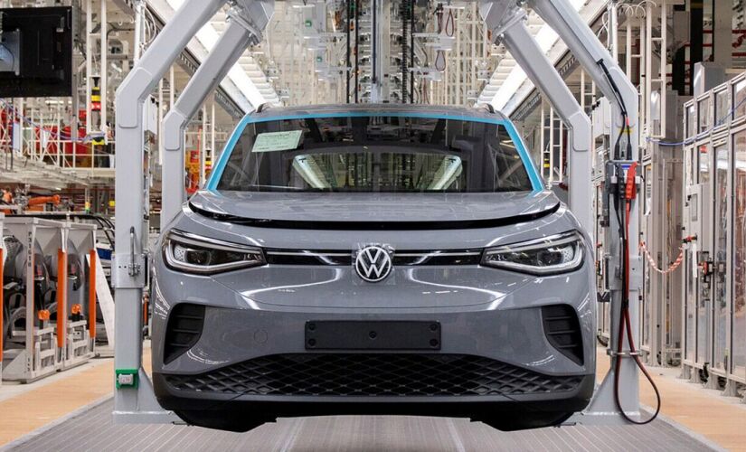 Suspensão na fabricação afeta modelos da própria marca, além de Audi e CUPRA