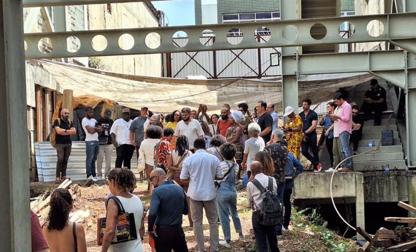 Cemitério dos Aflitos recebeu visita de instituto carioca para preservação da história afro-brasileira
