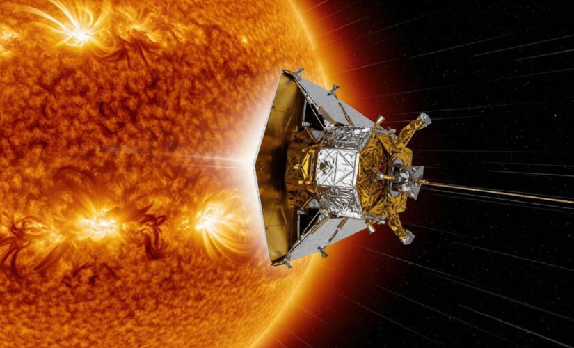 O escudo térmico de carbono protege a missão que desvenda a corona solar.