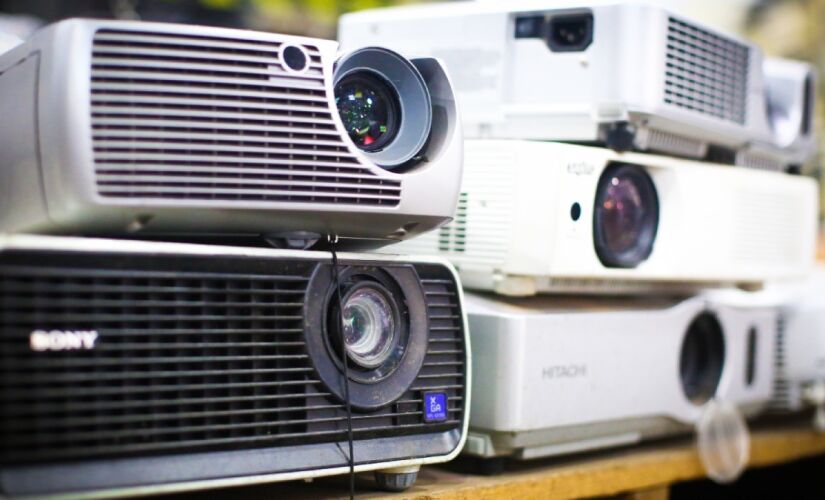 Itens arrematados deverão ser pagos à vista, em até 48 horas após o encerramento