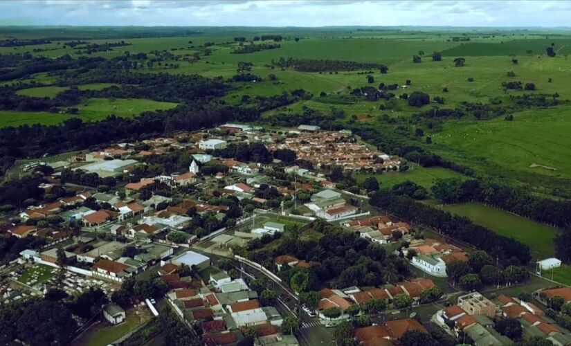 A menor cidade do estado de São Paulo possui menos de mil habitantes