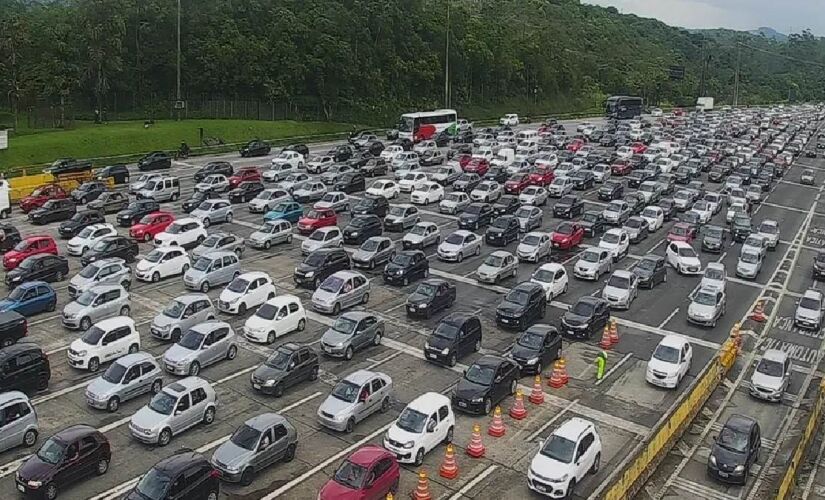 Tráfego está intenso em diversos trechos do Sistema Anchieta-Imigrantes (Foto ilustrativa)