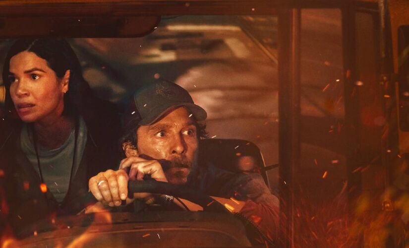 História se passa em 2018, na Califórnia, e tem como protagonista Kevin (McConaughey), um motorista de ônibus escolar que possui vários problemas pessoais