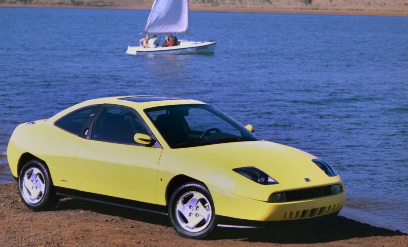 Carro de design assinado por Chris Bangle e interior Pininfarina marcou época entre os esportivos importados