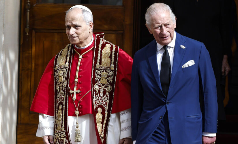Encontro entre Charles 3&ordm; e Leão 14 ocorre em um momento delicado para o rei britânico