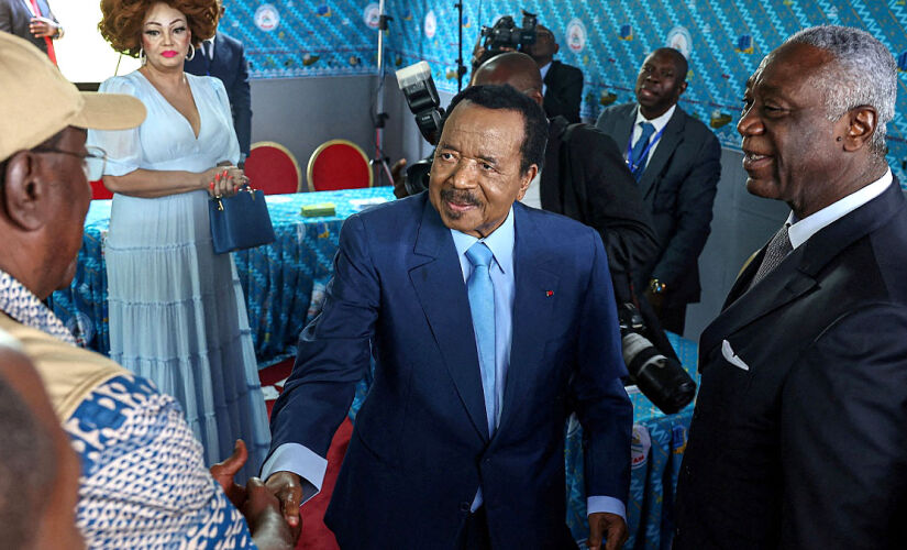 No poder há mais de quatro décadas, Paul Biya assumiu em 1982