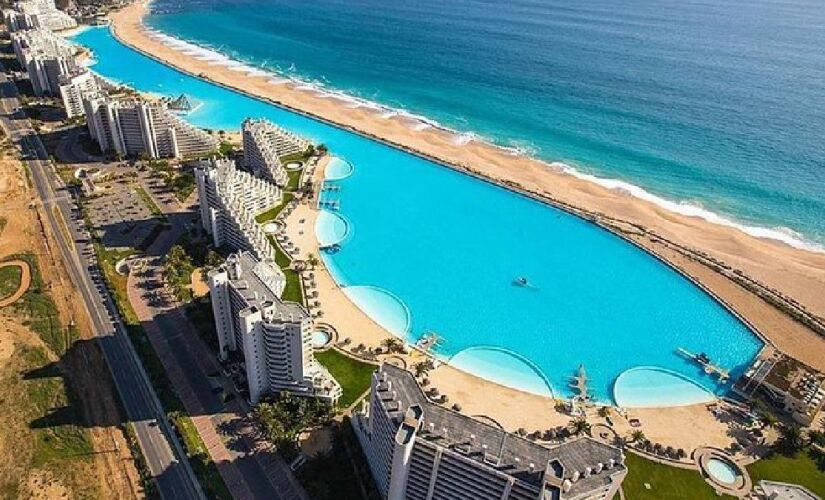 A piscina é tão grande que entrou para o Guinness