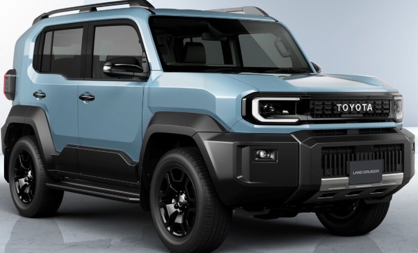 Lançado originalmente como Toyota BJ, em 1951, o Land Cruiser tornou-se o primeiro veículo a subir à sexta estação do Monte Fuji