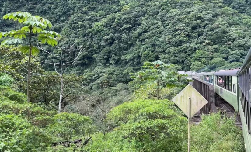 Além do passeio de trem, o rio se enche e parece ainda mais a cidade italiana
