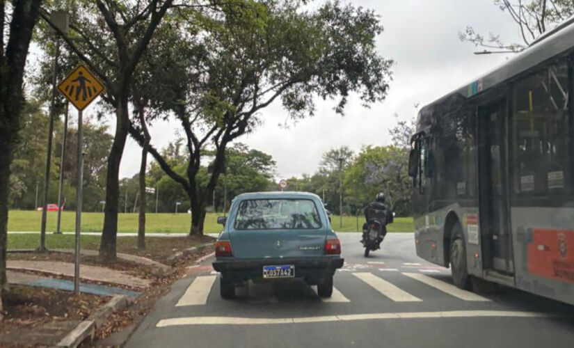 Veículos com mais de 30 anos e alto grau de originalidade podem receber a placa preta, um selo histórico que garante prestígio e vantagens exclusivas.