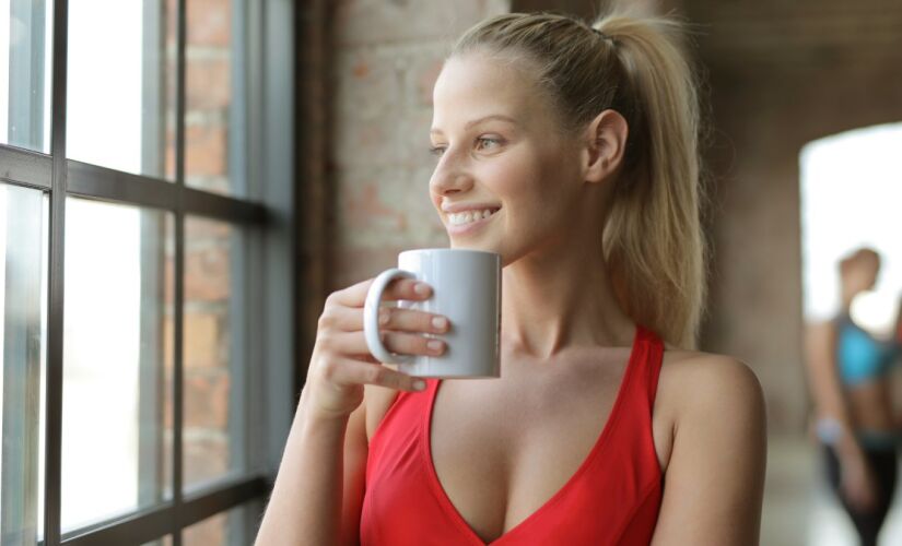 Pré-treino, pós-treino e hora de dormir: entenda quais infusões podem melhorar desempenho, recuperação muscular e qualidade do sono