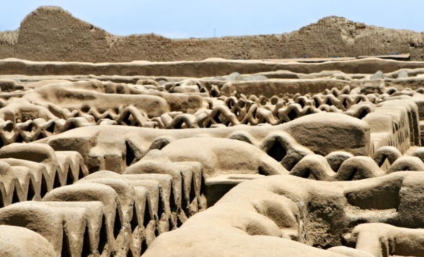 Chan Chan sofre com erosão causada por ventos, chuvas e o fenômeno El Niño
