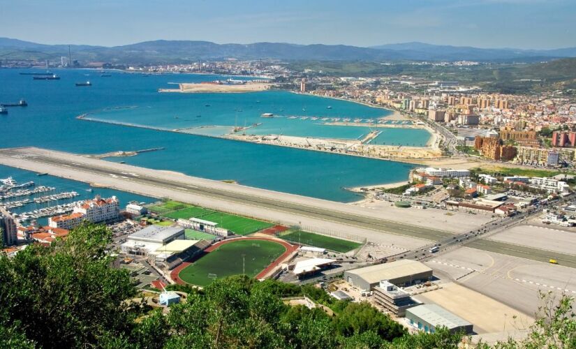 A origem dessa configuração remonta à Segunda Guerra Mundial.