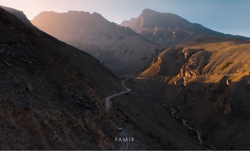 Rotas selvagens, cultura milenar e paisagens extremas: o Planalto Pamir convida a uma viagem além do convencional