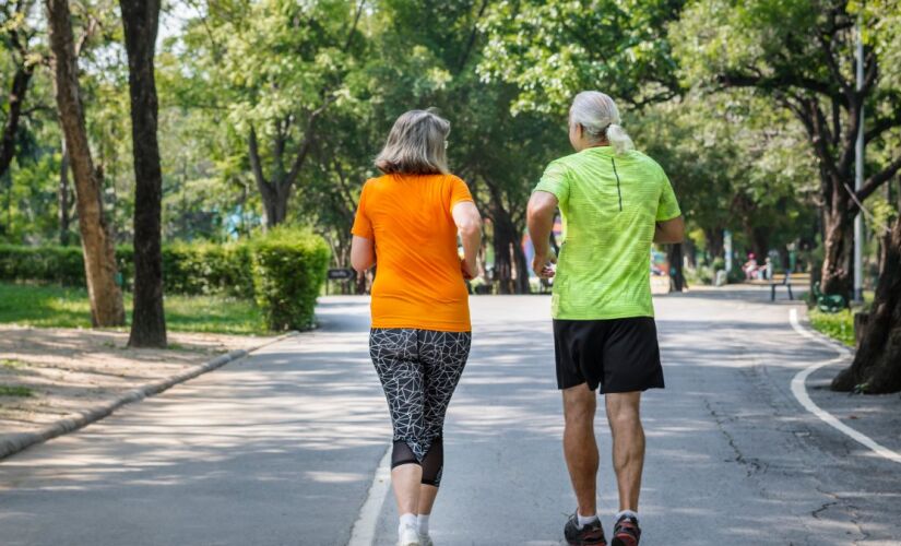 Treinador alerta: focar só em caminhada pode acelerar o envelhecimento e reduzir autonomia