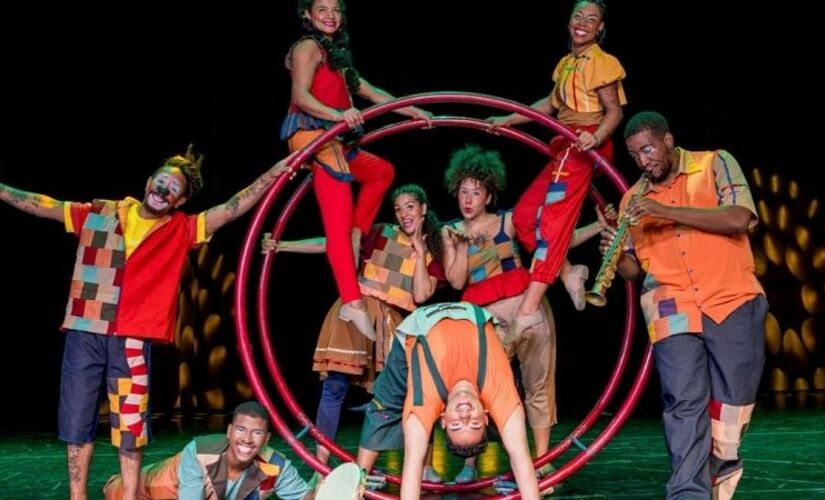 Público poderá assistir a números acrobáticos, dança das Noeletes, apresentações musicais e à chegada do Papai Noel sob uma encenação especial