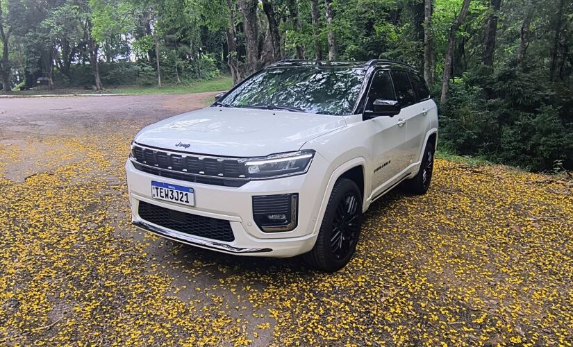 Jeep Commander Blackhawk 