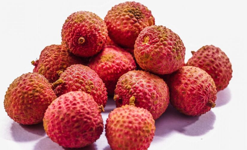 Fruta é bastante aquosa e rica em vitamina C