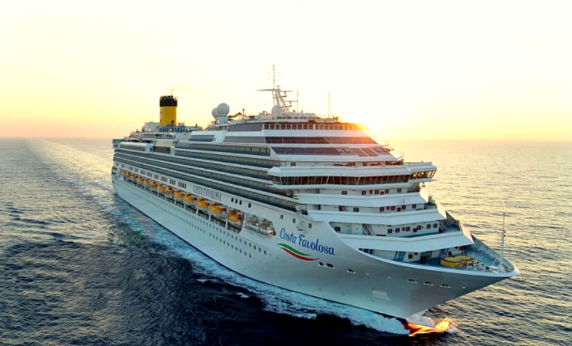 Temporada de cruzeiros 2025/2026 começa em Ilhabela com Costa Favolosa