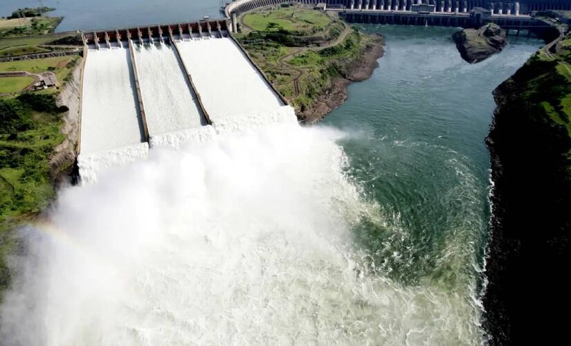 Eletrobras anunciou a mudança de marca para AXIA Energia, em outubro