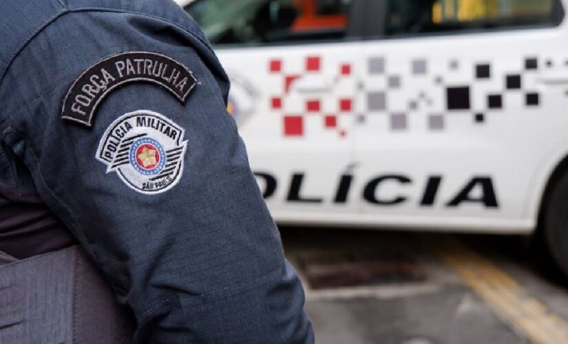 Equipe interveio e encontrou uma sacola contendo pelo menos 60 medicamentos para emagrecimento