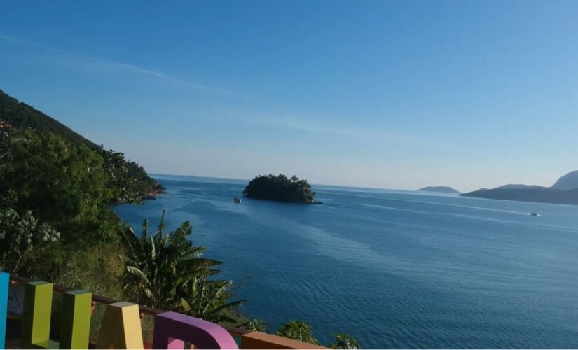 Três dias de viagem em Ilhabela entre praias paradisíacas, cachoeiras escondidas e passeios de jipe