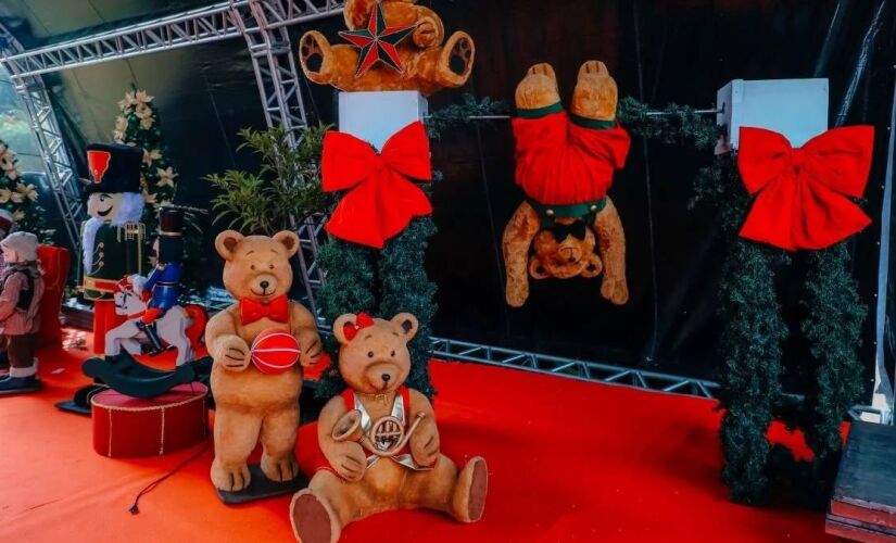 Entre o próximo sábado (6/12) até o Natal (25/12), a Esplanada do Paço Municipal receberá o "Natal Iluminado no Paço"