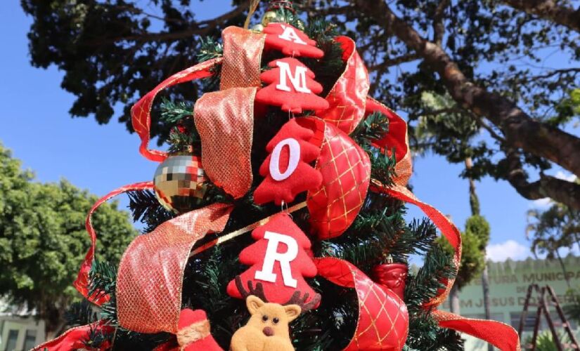 Abertura ocorreu neste sábado (29/11), às 20h, no coreto do centro histórico