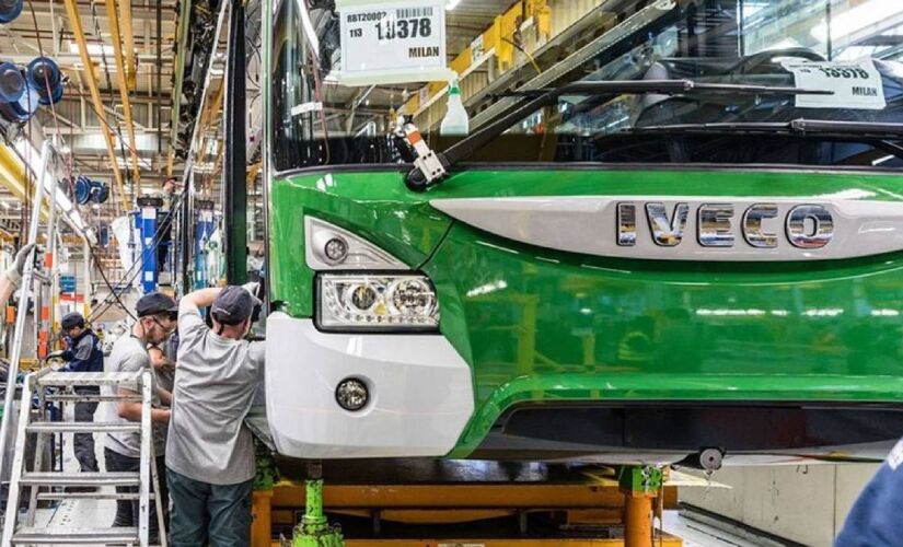 Entregas dos modelos GX 337 ELEC, URBANWAY CNG e CROSSWAY CNG estão previstas até 2032