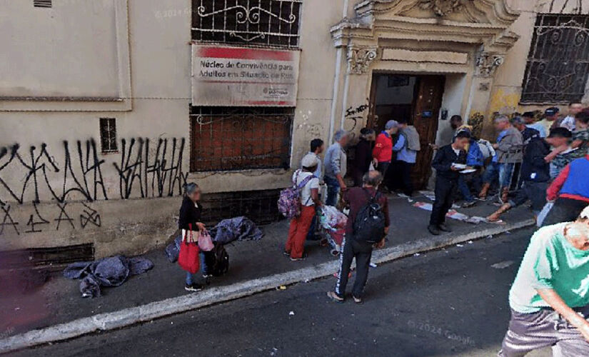 Núcleo Chá do Padre, no centro de São Paulo, oferece refeições, lavanderia, atividades e apoio social