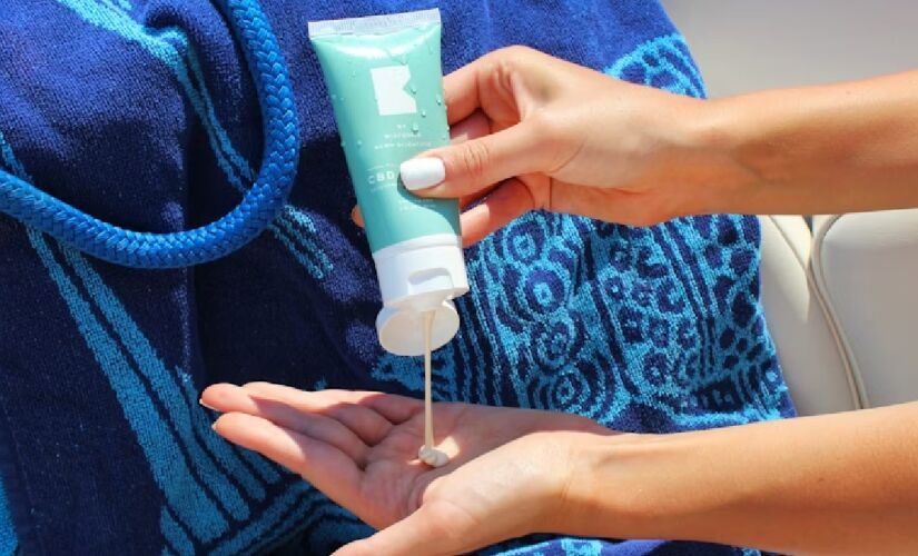 Outra tendência em crescimento é o protetor solar com cor, que protege não só contra os raios UV, mas também contra a luz visível