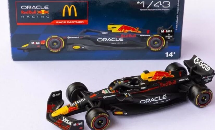 A ação é por tempo limitado, e a compra dos carrinhos está sujeita à disponibilidade nos restaurantes