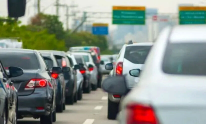 Licenciamento pode ser feito online, em poucos minutos, pelo portal do Detran-SP