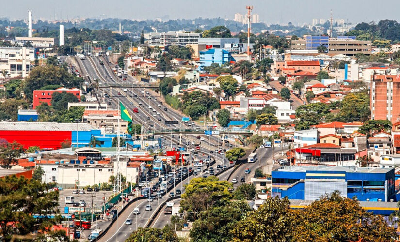 Oportunidades abrangem setores como vendas, logística, produção e serviços gerais