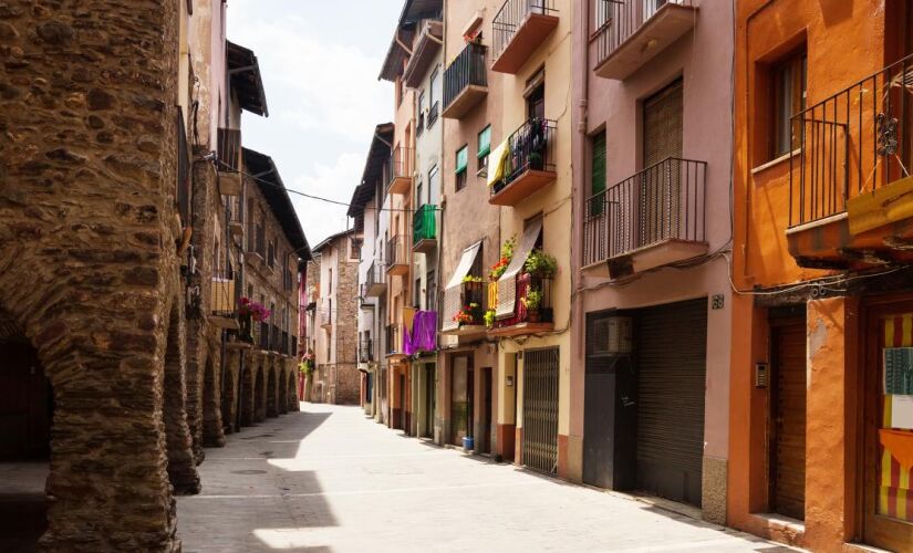 Cidades europeias oferecem dinheiro e benefícios para quem topar recomeçar longe do agito urbano