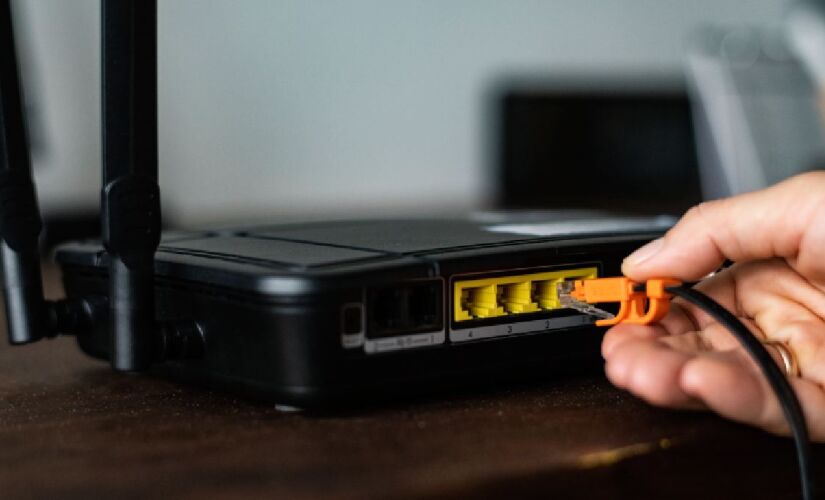 Segundo a Anatel, o Brasil descarta milhões de dispositivos eletrônicos por ano, incluindo roteadores