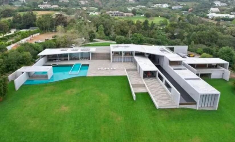 Mansão mais cara da Califórnia tem vista para o Pacífico 