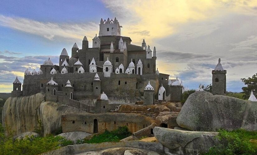 Estrutura monumental transformou Sítio Novo em destino turístico inesperado