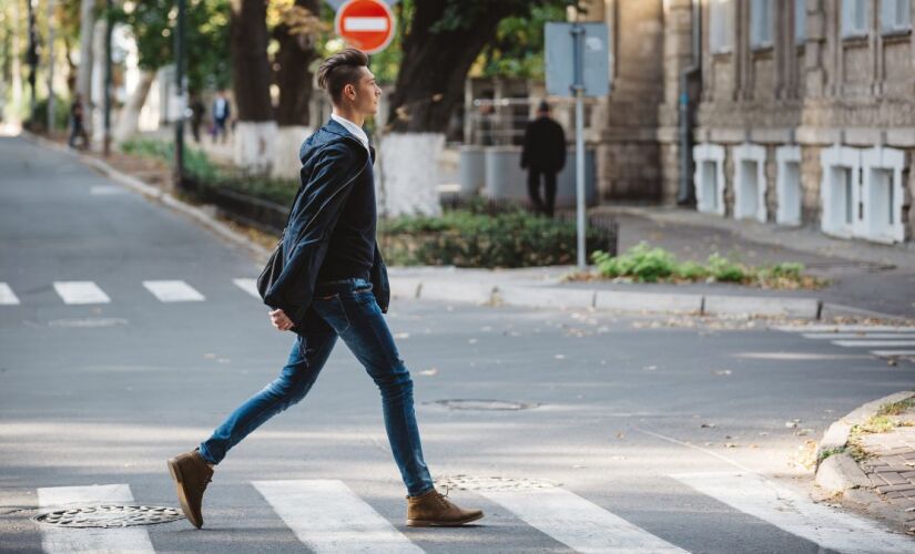 Se você é do time que geralmente passa direto, sem retribuir o gesto, talvez valha a pena repensar esse hábito.