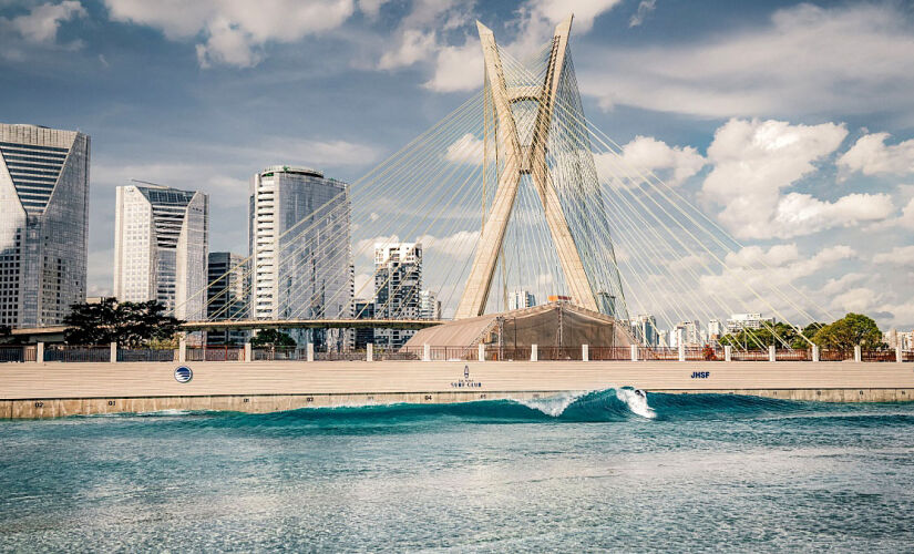 Em São Paulo, há outras piscinas de ondas recém inauguradas, mas nenhuma gratuita