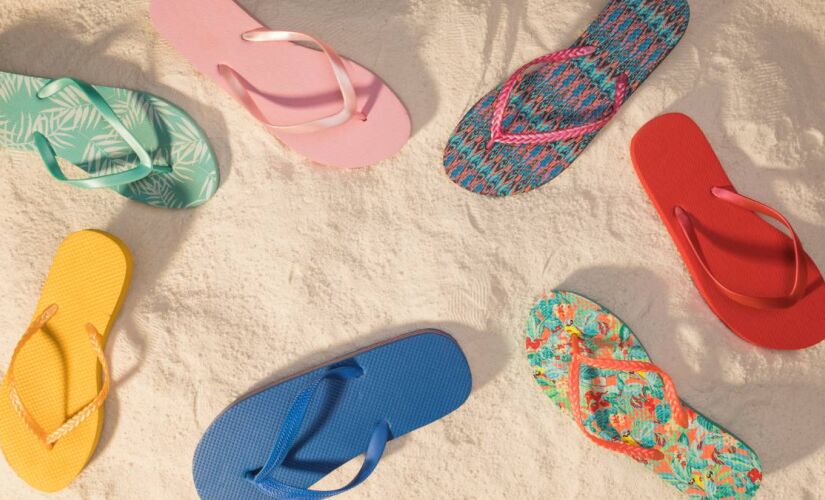 As sandálias esportivas prometem dominar o verão e substituir os chinelos