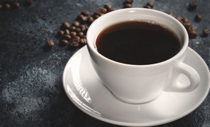 Pesquisa dos EUA liga café puro a menor risco de morte
