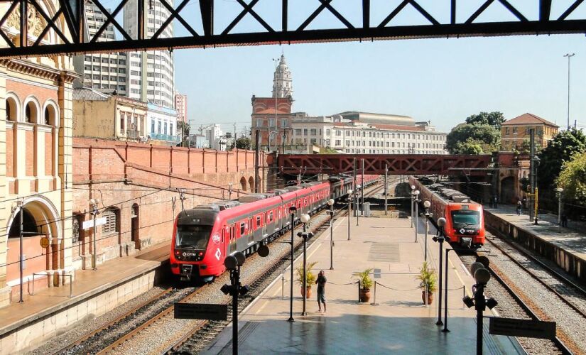 Estações da Luz e Brás receberão apresentações gratuitas de corais natalinos