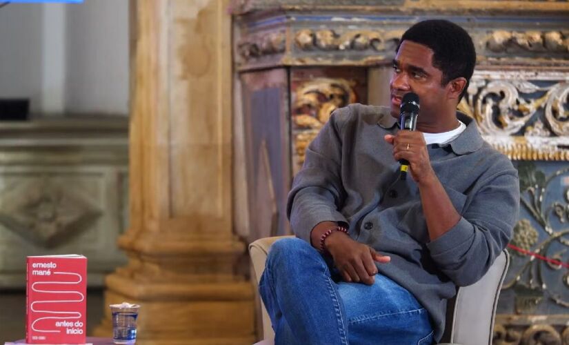 Para escritor, o corpo negro 'carrega também a sua história'