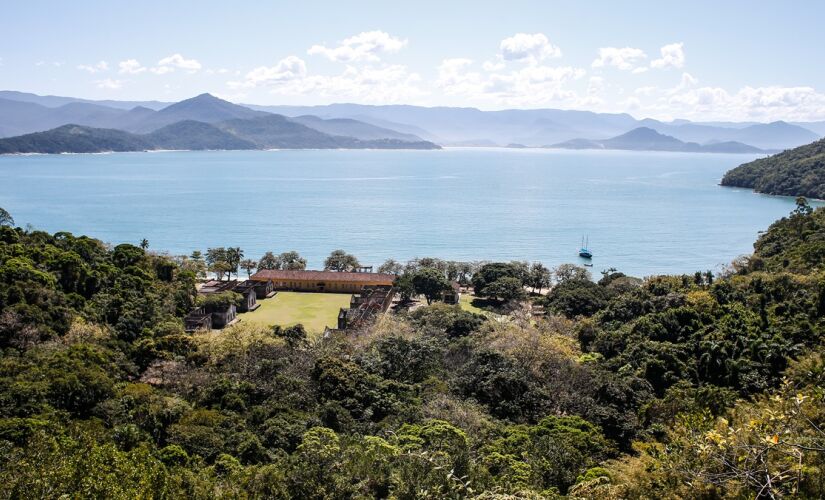 Ilha Anchieta, em Ubatuba, no litoral norte paulista