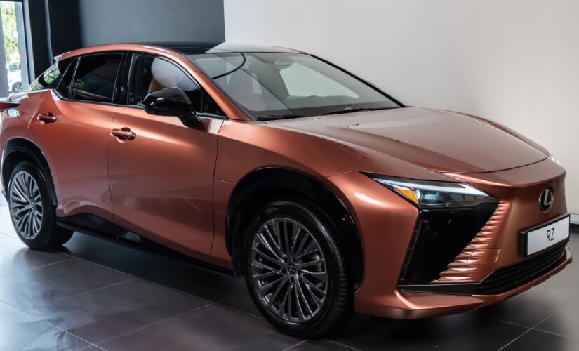 RZ 500e é oferecido em Branco Pérola, Cinza Cromo, Prata Iridium, Preto Grafite, Azul Eter e bronze