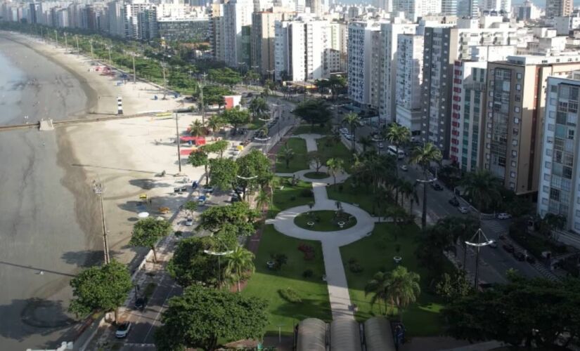 A coloração das flores e o paisagismo geométrico são marcas registradas do jardim