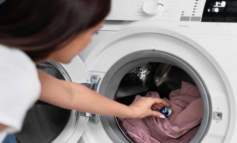 Versões portáteis e econômicas tornam lavanderia mais fácil sem ocupar espaço nem exigir instalação complexa