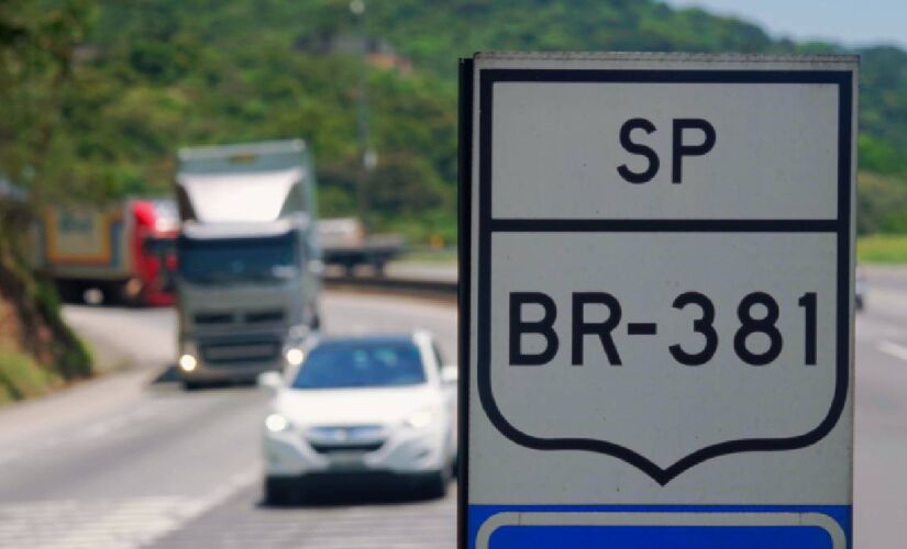 Rodovia BR-381, conhecida como Fernão Dias atende diariamente cerca de 250 mil veículos e impacta aproximadamente 16,6 milhões de pessoas